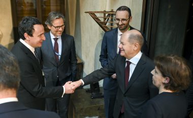 Kurti takohet me kancelarin Scholz: Propozimi evropian bazë e mirë për të ecur përpara  