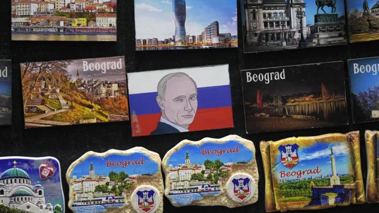 Në Serbinë pro-Kremlin, rusët liberal kërkojnë shpëtim nga Vladimir Putini