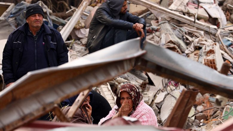 Pesë milionë sirianë supozohet se kanë mbetur të pastrehë pas tërmetit