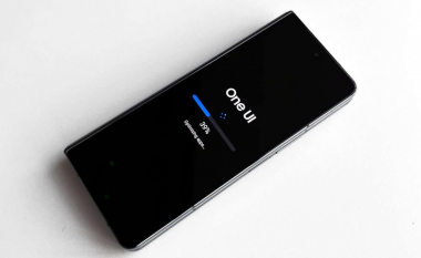 Samsung tani e sjell përditësimin OneUI 5.1 edhe në seritë Z Flip4, Fold4 dhe S22