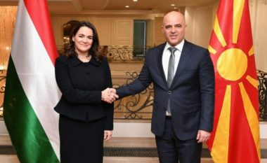 Kovaçevski takoi presidenten hungareze: Evropës i nevojitet Maqedonia e Veriut