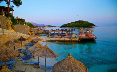 ”The Sun” këshillon britanikët: Shkoni në Shqipëri, në Maldivet e Evropës!