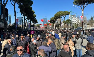 Berisha thërret sërish protestë të hënën në Tiranë, para Parlamentit të Shqipërisë