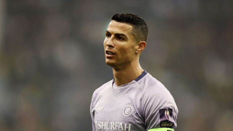 Për shkak të evoluimit të futbollit – Ronaldos i thuhet të luajë edhe pas moshës 40 vjeçare