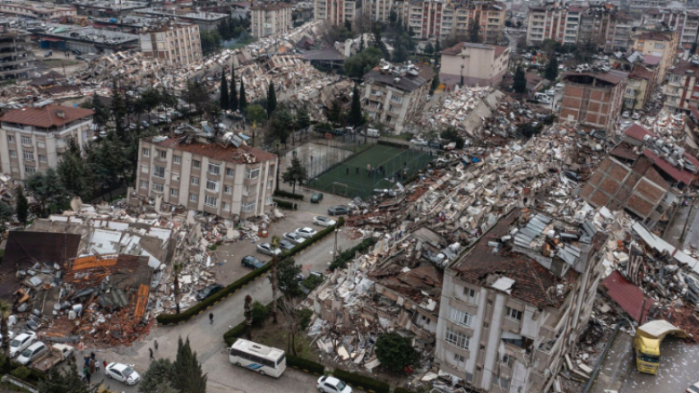 Agjencia turke thotë se kohëzgjatja e tërmeteve ka ndikuar në shkatërrimin në masë në Turqi