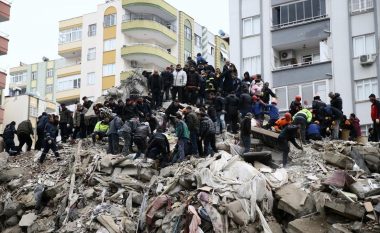 Kaya: Si pasojë e tërmetit në Turqi, vdiqën 70 shqiptarë