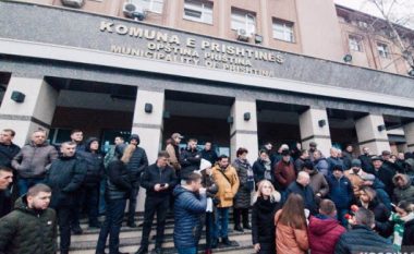 Prishtinasit përmes protestës kërkojnë zbritje të çmimit të qirave të lokaleve