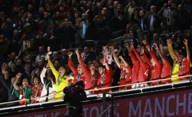 Sezoni i parë, trofeu i parë: Man United i Ten Hag triumfon ndaj Newcastles në finalen e EFL Cup