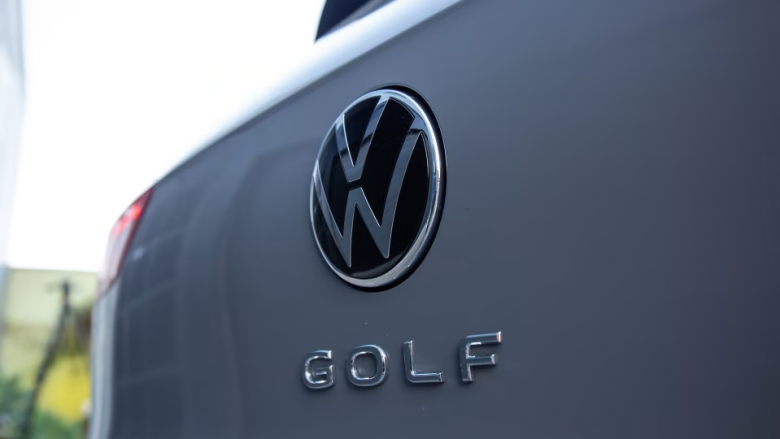 Volkswagen do të prodhojë një veturë të re elektrike të Golf-it
