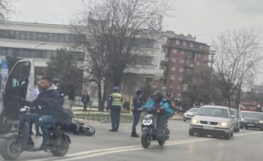 Aksident mes një motoçiklete dhe një veture, lëndohet një person