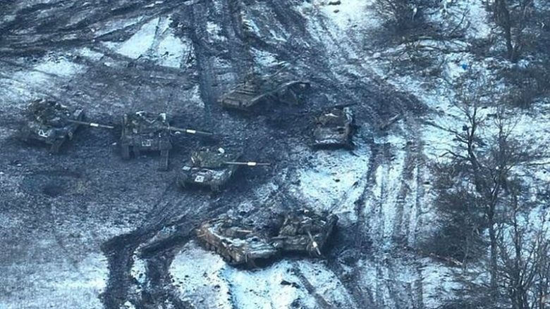 Si ra ushtria ruse në kurthin e ukrainasve dhe humbi betejën më të madhe të tankeve për Vuhledarin?