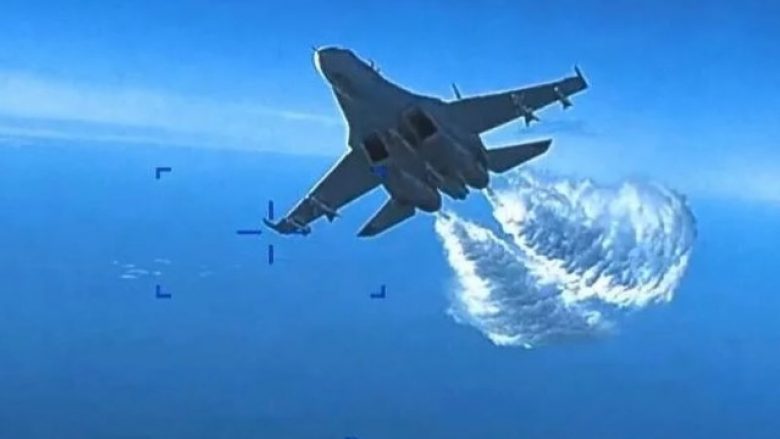 Publikohet videoja e përplasjes së dronit amerikan me aeroplanin luftarak rus mbi Detin e Zi
