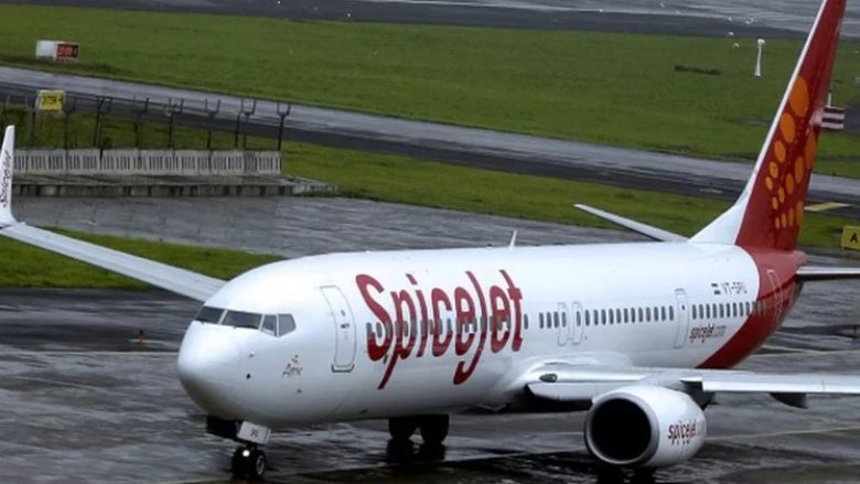Aviokompania indiane SpiceJet suspendon dy pilotë, hanin ushqim dhe pinin kafe brenda kabinës gjatë fluturimit