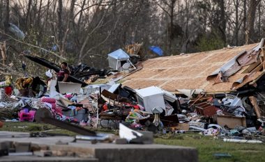 “Pamje apokaliptike” nga Mississippi, aty ku tornadoja kaloi dhe shkatërroi gjithçka – raportohet për 26 të vdekur