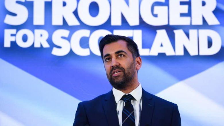 Humza Yousaf bëhet myslimani i parë në krye të partisë në pushtet në Skoci
