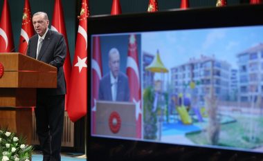 Erdogan premton ndërtimin e 488,000 shtëpive për të prekurit nga tërmeti