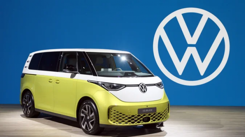 Volkswagen planifikon angazhim prej 193 miliardë dollarëve për veturat elektrike