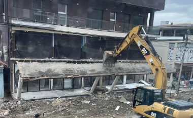 Komuna e Malishevës nis lirimin e hapësirave publike – publikohen pamjet e rrënimit të objekteve
