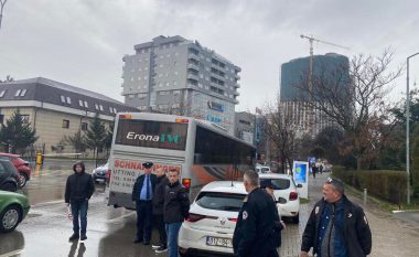 Komuna e Prishtinës me aksion, ua ndalon hyrjen në qytet autobusëve ndërurbanë