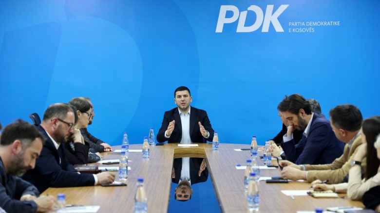 Krasniqi nuk ndryshon qëndrim as pas takimit me Lajçakun: Marrëveshja e 27 shkurtit e pamjaftueshme
