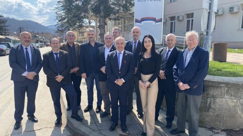 Këshilli i Ambasadorëve Shqiptarë viziton Luginën, flasin për sfidat e shqiptarëve atje