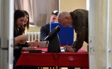 Zgjedhjet në Mal të Zi, Gjukanoviq prin në rezultate - por presidenti do të dihet vetëm pas balotazhit më 2 prill