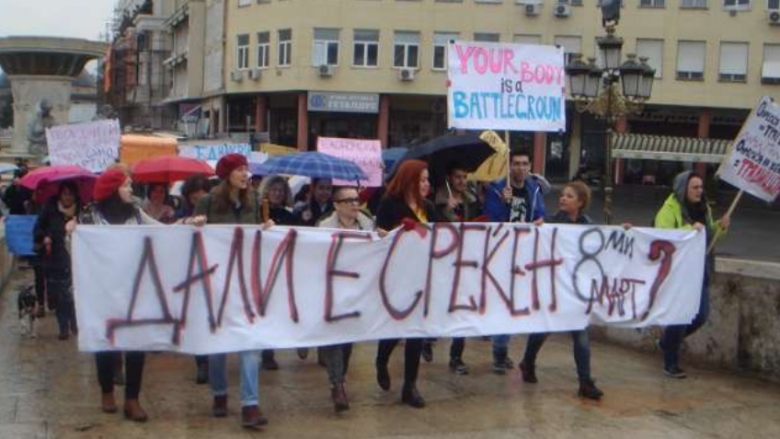 Marsh për të drejtat e grave në Shkup – “A do të mbijetojnë gratë këtu?”