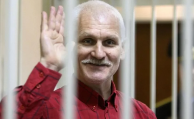 Bjellorusia dënon me 10 vjet burg aktivistin që fitoi Çmimin Nobel për Paqe