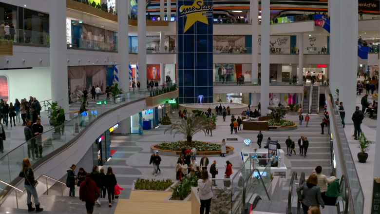 Hapja e madhe e Prishtina Mall rrit aktivitetin ekonomik dhe sjell turma të mëdha në Kosovë