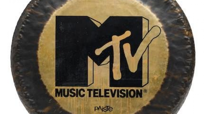 Gongu i MTV-së nga vitet 1980 del për shitje në ankand