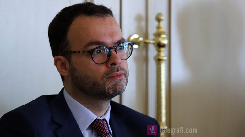 Vela i reagon Petkoviqit: ‘Petre, mos leh’, vota e Serbisë në Këshillin e Evropës duhet të penalizohet