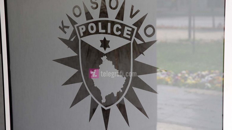 Arrestohen gjashtë shtetas të huaj në Prishtinë, në banesën e tyre u gjetën katër revole
