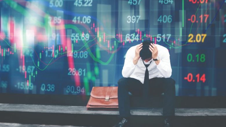 Pse u rikthye frika e një krize financiare bankare?