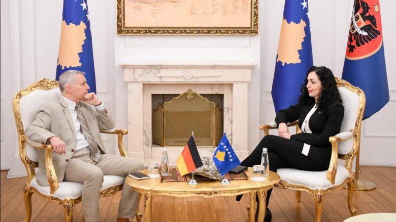 Osmani me Rohden flasin për planin evropian: Kosova ka marrë vendime jo të lehta për t’i kontribuar paqes