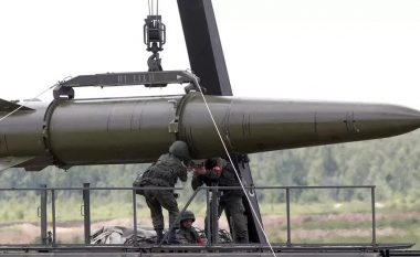 Vjen reagimi edhe nga Ukraina pas njoftimit të Putinit se Rusia do të zhvendosë armë bërthamore taktike në Bjellorusi