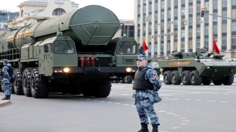 Polonia i kërkon Perëndimit ‘të reagojë qetë në raport me vendosjen e armëve bërthamore ruse në Bjellorusi’