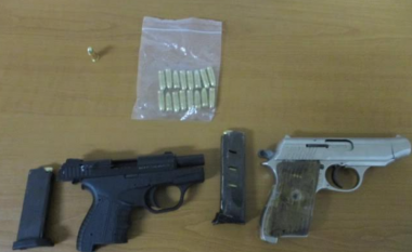 Një person arrestohet në Gjakovë dhe i konfiskohen dy armë dhe municion