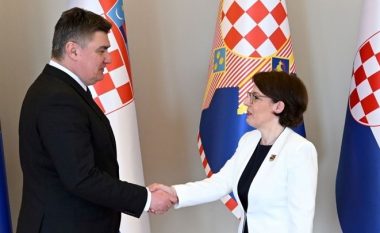 Presidenti kroat: Pres që të gjithë anëtarët e BE-së ta njohin pavarësinë e Kosovës