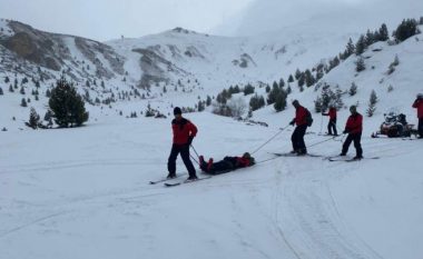 Ekipet e Kërkim Shpëtimit të FSK-së, trajnohen për intervenim në kushte të vështira dimërore