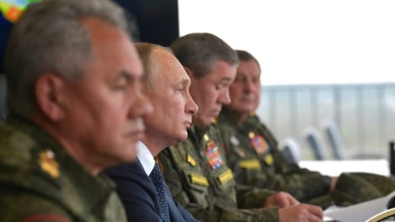 Putin nënshkroi një dekret për rekrutimin e 147 mijë ushtarëve të tjerë