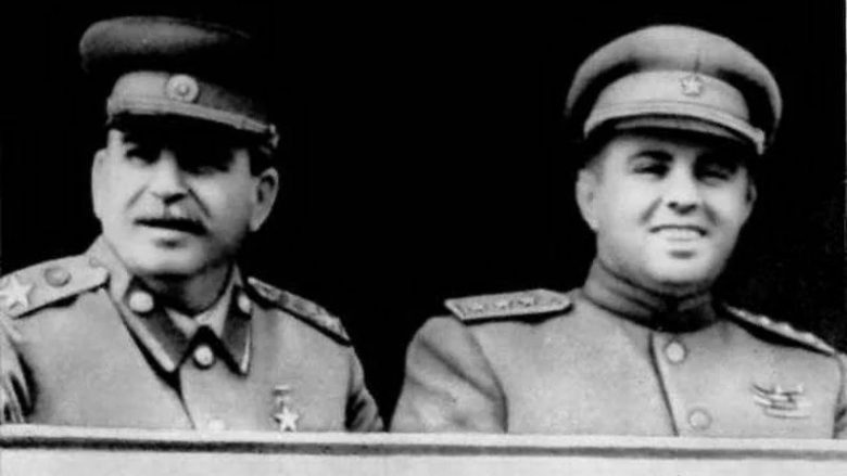 Paralele vrasjesh: Stalini dhe Enveri