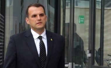 Ukë Rugova lirohet nga akuza për krim të organizuar me vizat italiane, dënohet me 6 mijë euro për armëmbajtje pa leje