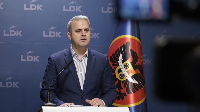 Azemi i LDK-së: Shteti po i lë në rrezik pjesëtarët e njësive elitare të policisë, e turpshme