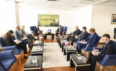 ​Pas takimit në Ohër, Kurti takon ambasadorët e akredituar në Kosovë