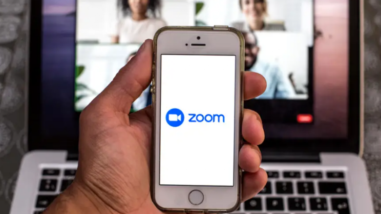 Platforma Zoom shkarkon presidentin e saj, pas vetëm 10 muajsh
