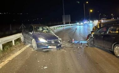 Aksident në Prizren me katër të lënduar, dy prej tyre zyrtarë policorë