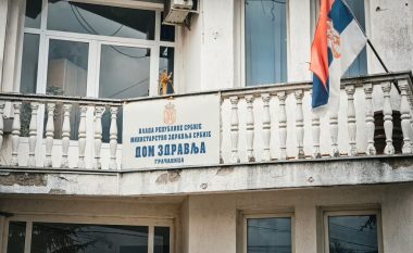 Institucionet paralele të Serbisë vazhdojnë të funksionojnë lirshëm në Kosovë