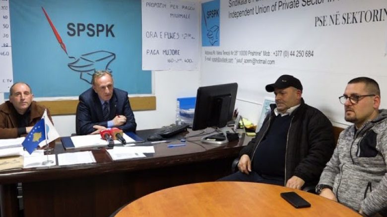 Punëtorët teknikë të shkollave ultimatum Komunës së Prishtinës: Rritje të pagave ose grevë
