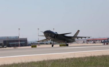 Bayraktar përfunduan me sukses testimin e tretë të aeroplanëve luftarakë pa pilot