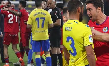 Lojtarët dhe trajnerët e Cadizit dënohen me 17 ndeshje pezullim pas incidentit me Getafen